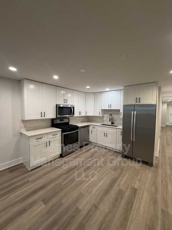 6325 N Richmond St - Photo 3 of 19