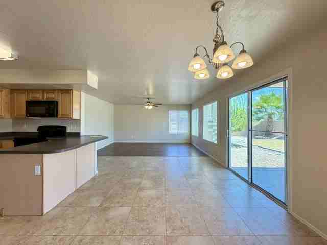 11624 N 151st Ln - Photo 7 of 26