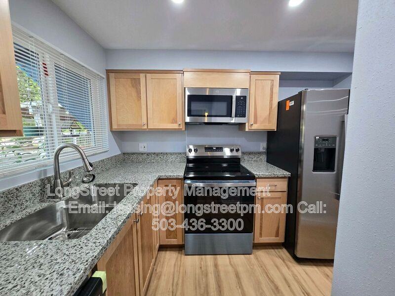 3161 N Shore Dr Se #3 - Photo 7 of 24