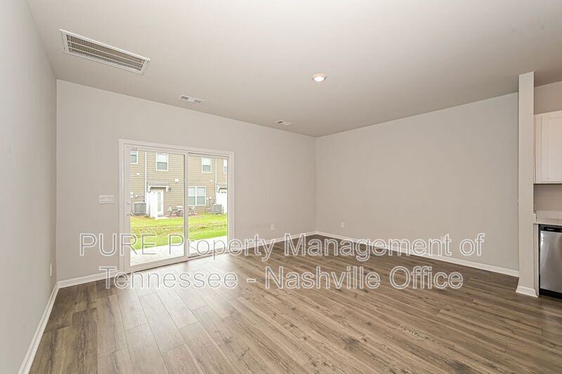 405 Augustine Dr - Photo 6 of 20