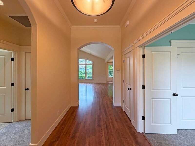 2523 Borders Dr - Photo 2 of 30