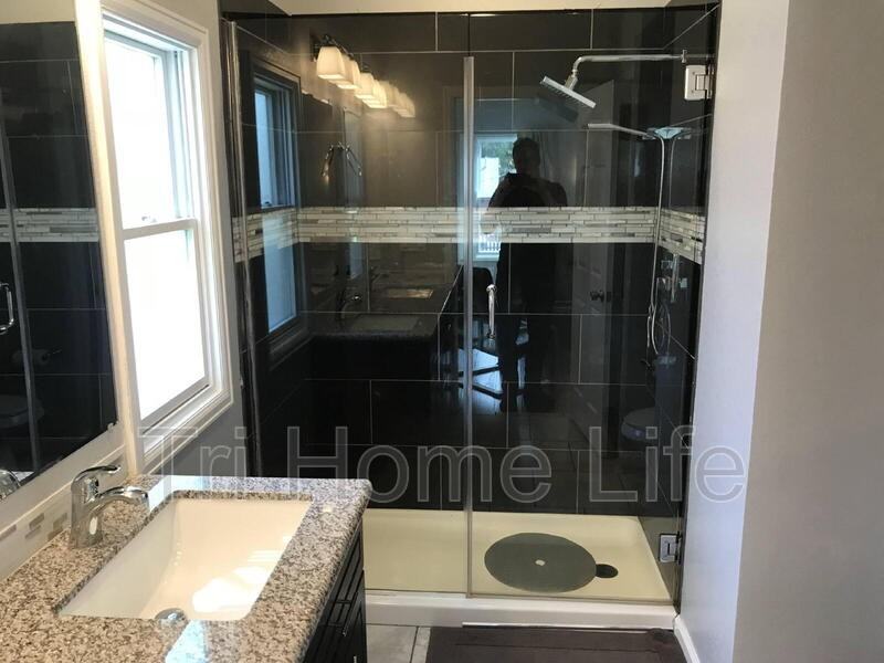 1652 Gaylord St - Photo 5 of 18