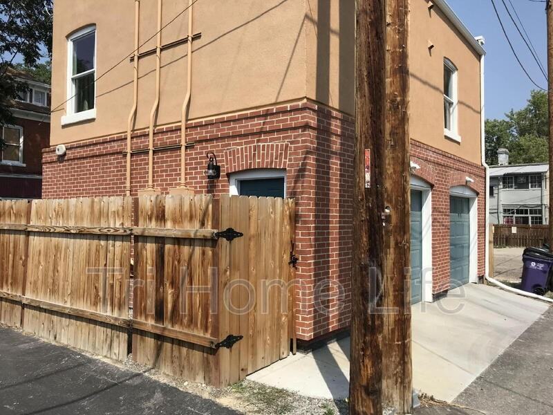1652 Gaylord St - Photo 7 of 18