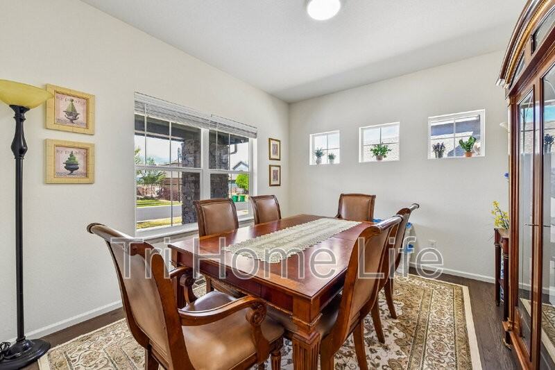 7956 S Grand Baker Way - Photo 3 of 29