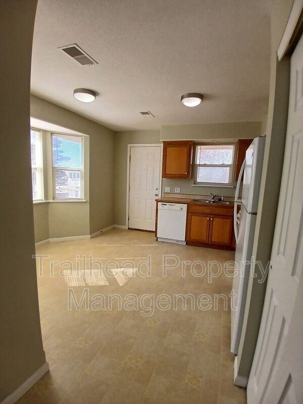 1100 N Noland Rd #D - Photo 4 of 18