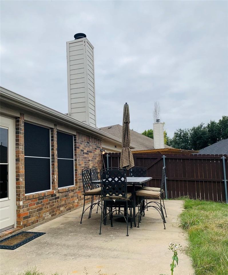 5632 Overland Dr #NA - Photo 6 of 14