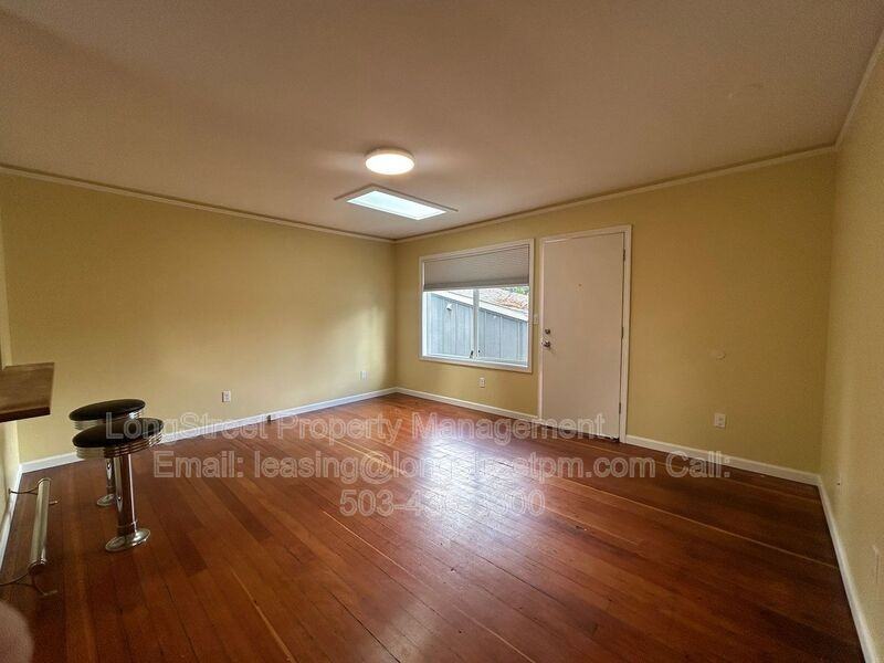 4823 Ne 50th Pl - Photo 4 of 14