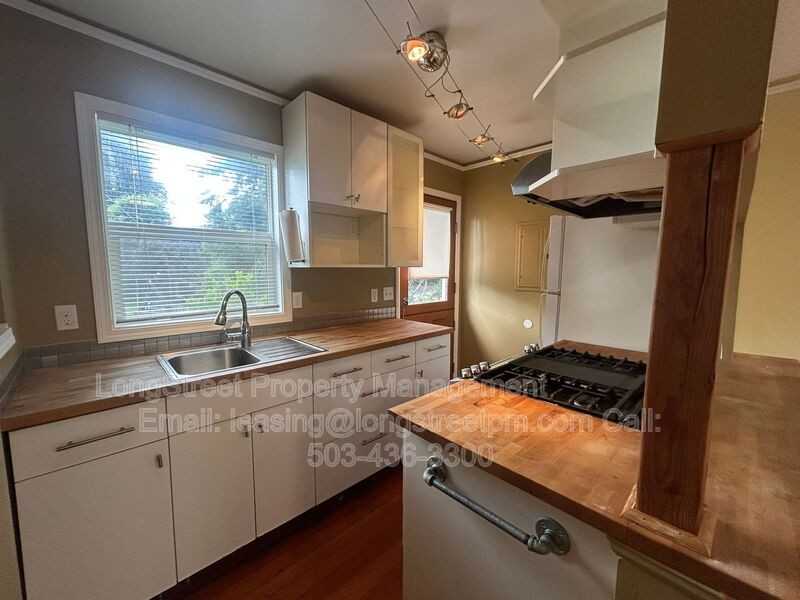 4823 Ne 50th Pl - Photo 5 of 14