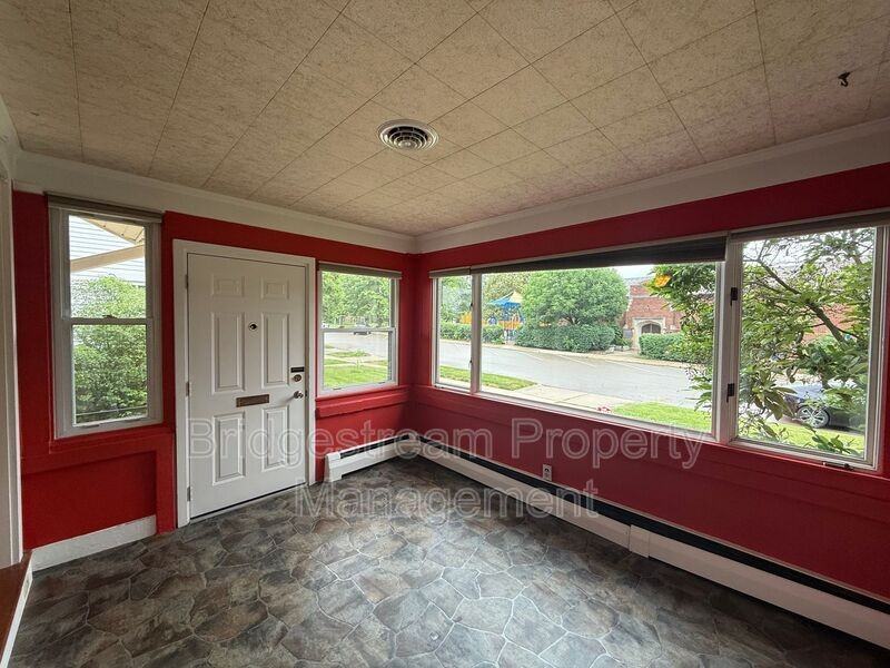 56 Telford Ave - Photo 2 of 20