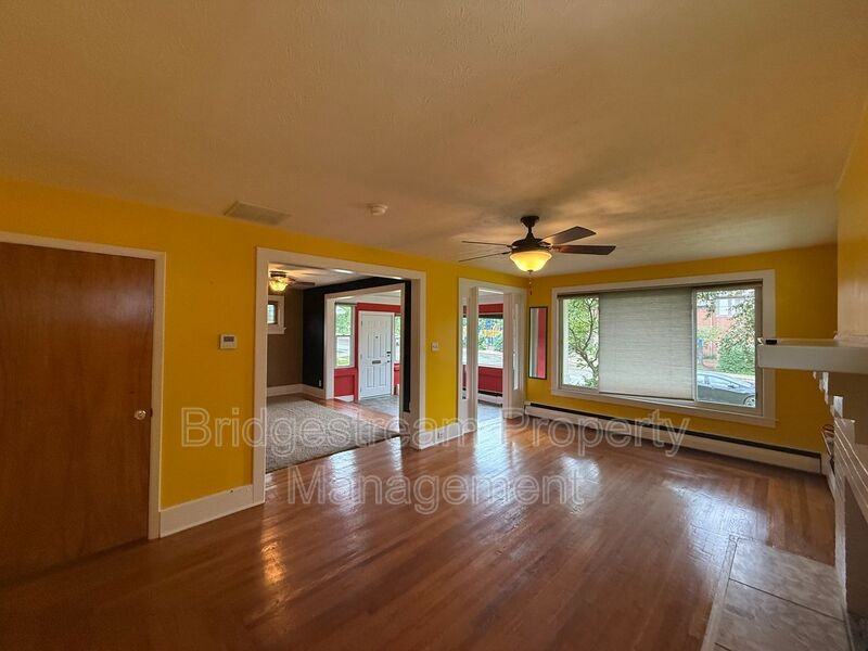 56 Telford Ave - Photo 3 of 20