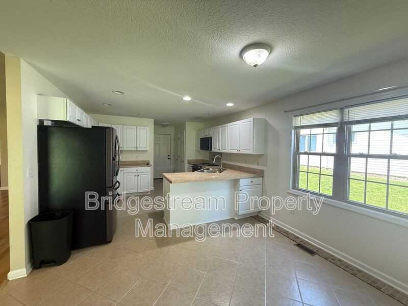 6844 Union Rd - Photo 3 of 13