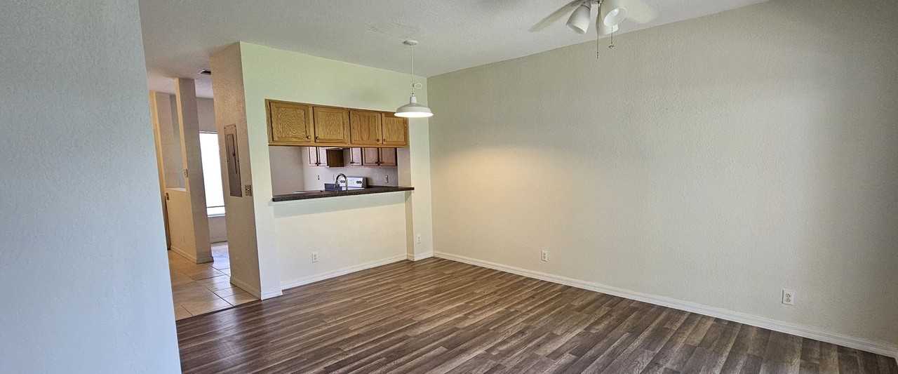 8050 Pacific Beach Dr - Photo 7 of 23