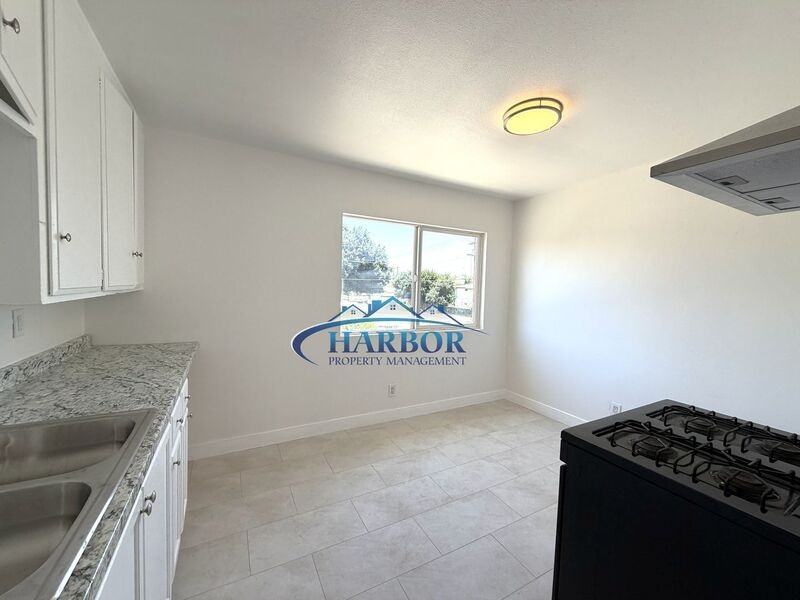 1447 N Wilmington Blvd #1447A - Photo 5 of 9