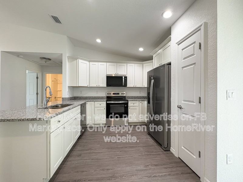 17 Malauka Loop Pl - Photo 2 of 23