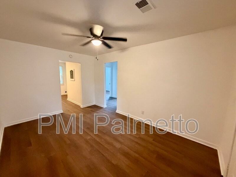 1319 Hendrix St - Photo 5 of 14