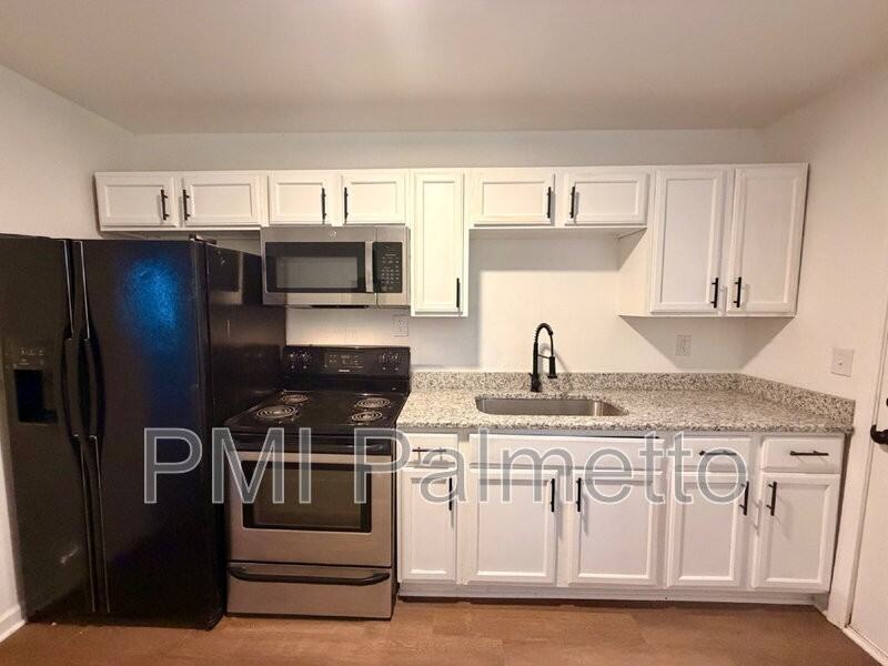 1319 Hendrix St - Photo 6 of 14