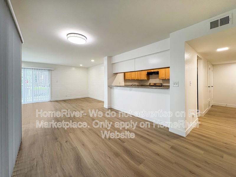 572 Ebbtide Cir - Photo 3 of 20