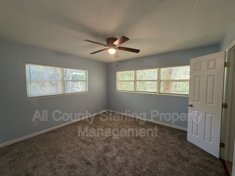 123 Nw 26th St - Photo 4 of 14