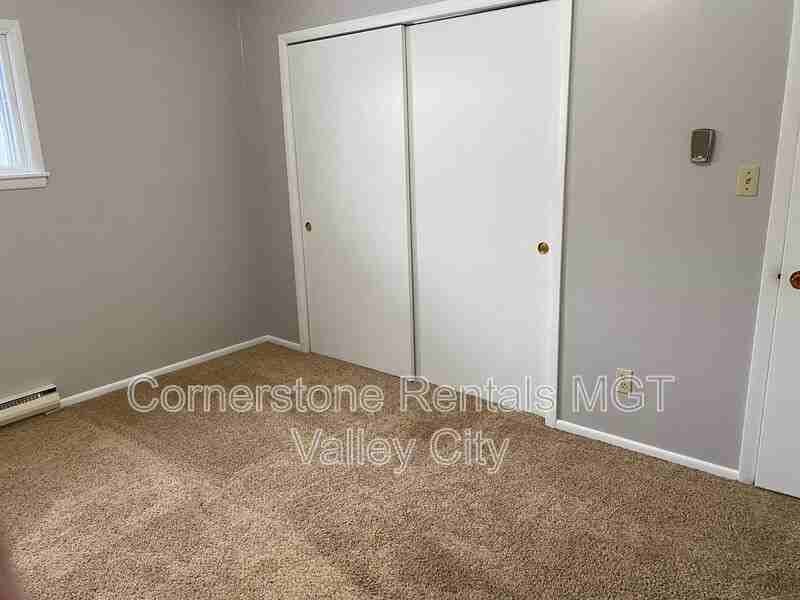 825 3rd St Sw - Photo 6 of 13