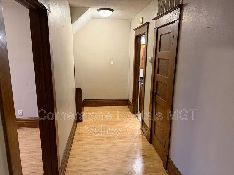 139 6th St Nw - Photo 2 of 16