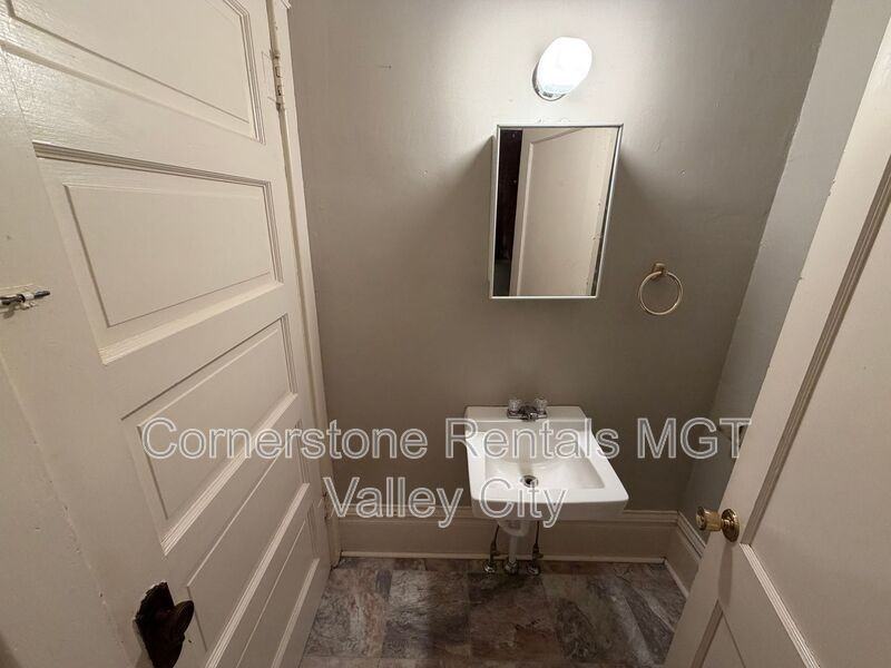 139 6th St Nw - Photo 5 of 16
