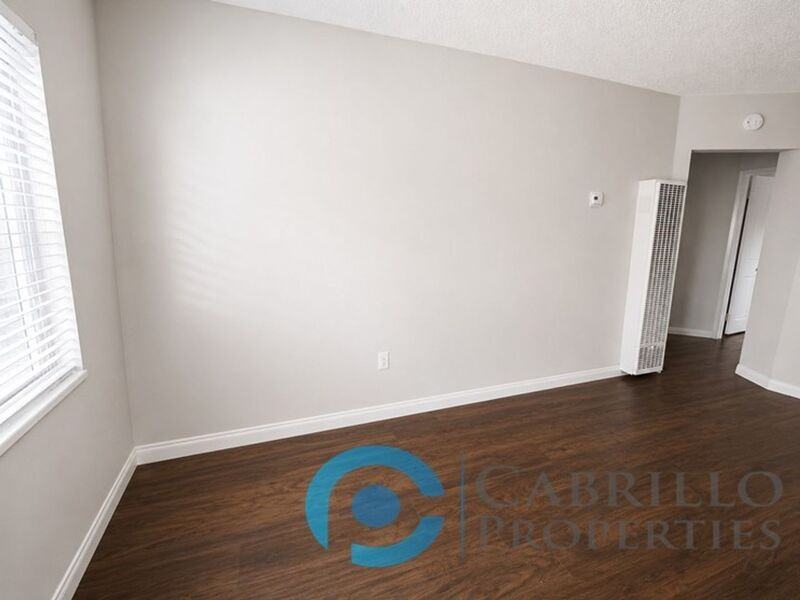 4160 1/4 32nd St - Photo 7 of 25