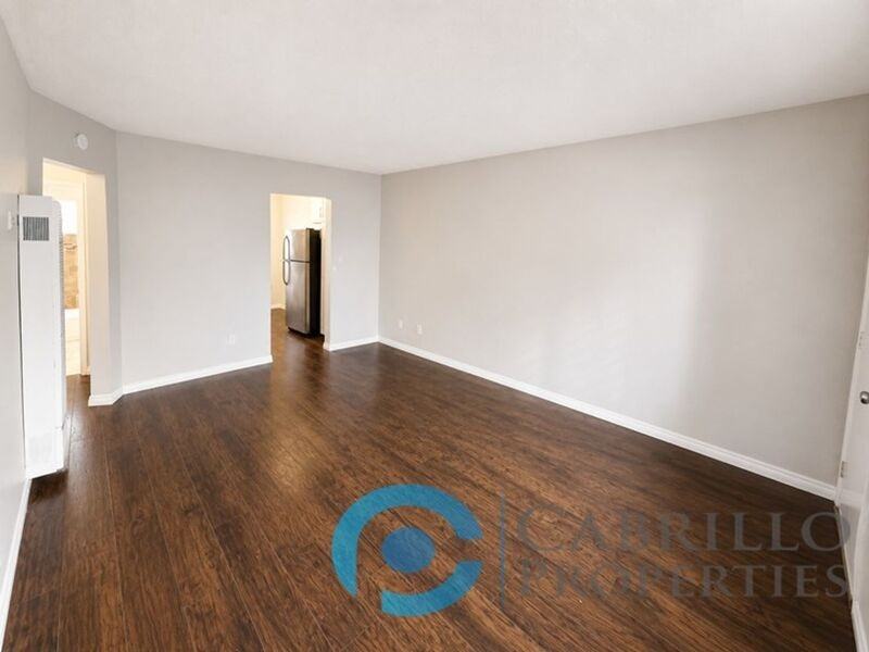 4160 1/4 32nd St - Photo 4 of 19