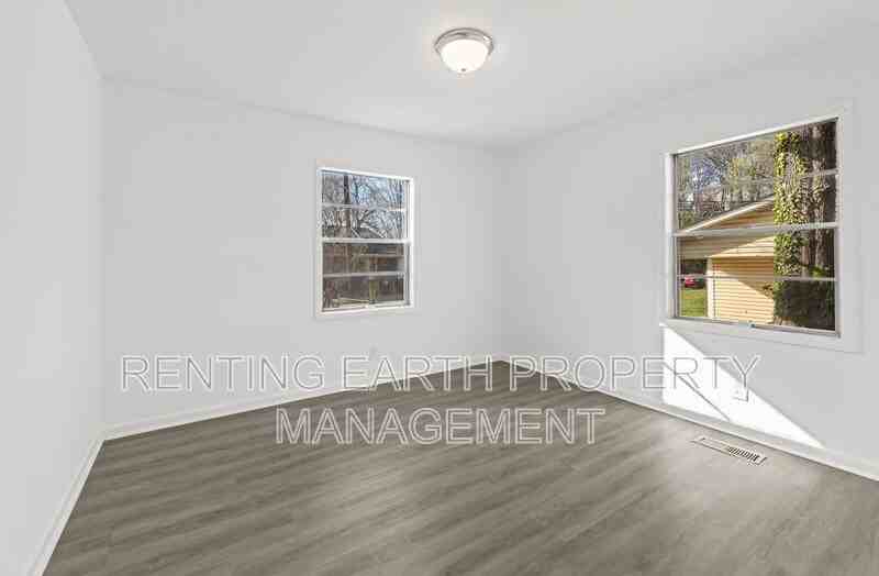 417 Athens Ave - Photo 4 of 16