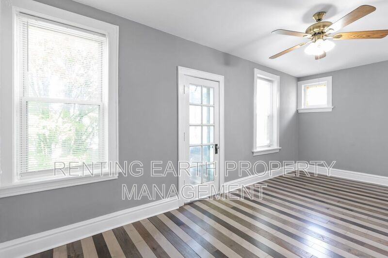 3868 Meramec St #2F