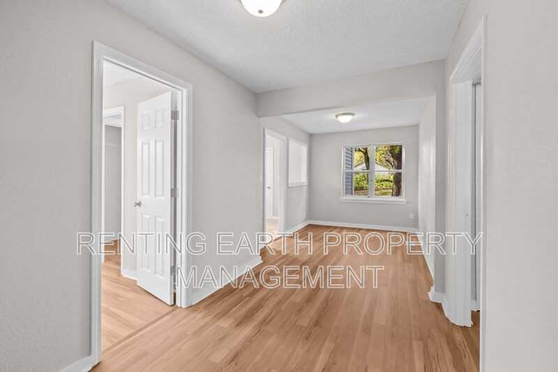 7404 Paris Ave - Photo 3 of 17