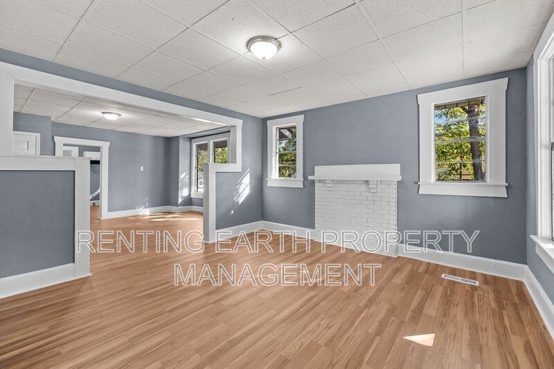 2309 Eufaula Ave - Photo 6 of 17