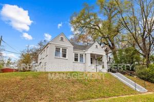 featured image of 612 12th St W