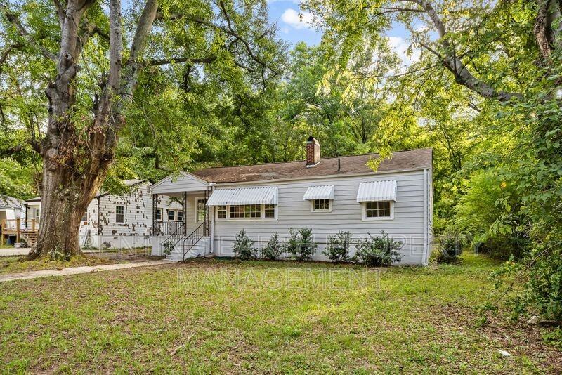 832 Meadowbrook Dr - Photo 4 of 18
