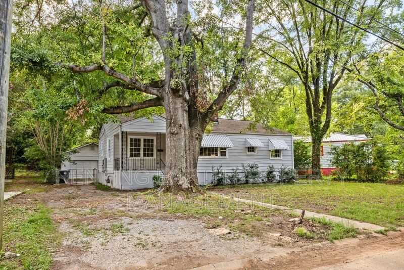 832 Meadowbrook Dr - Photo 5 of 18