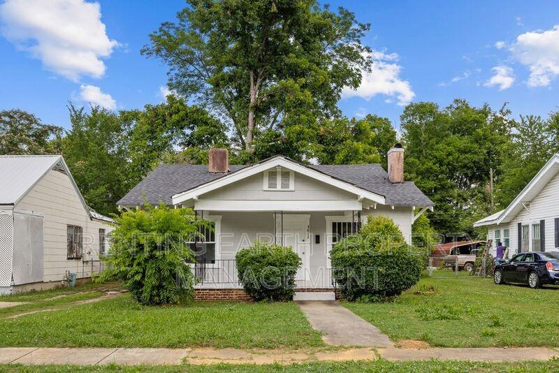 4813 Court S - Photo 3 of 17