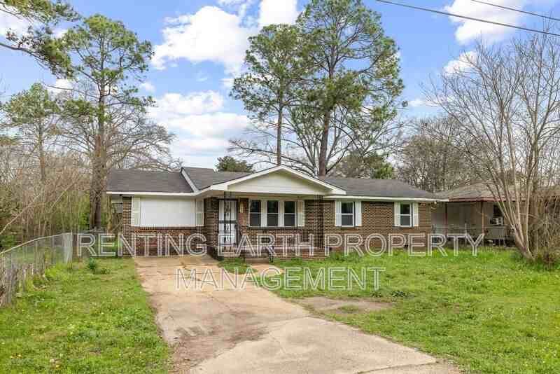 2129 13th St N - Photo 3 of 17