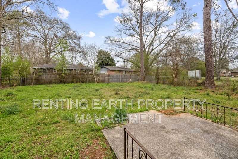 2129 13th St N - Photo 6 of 17