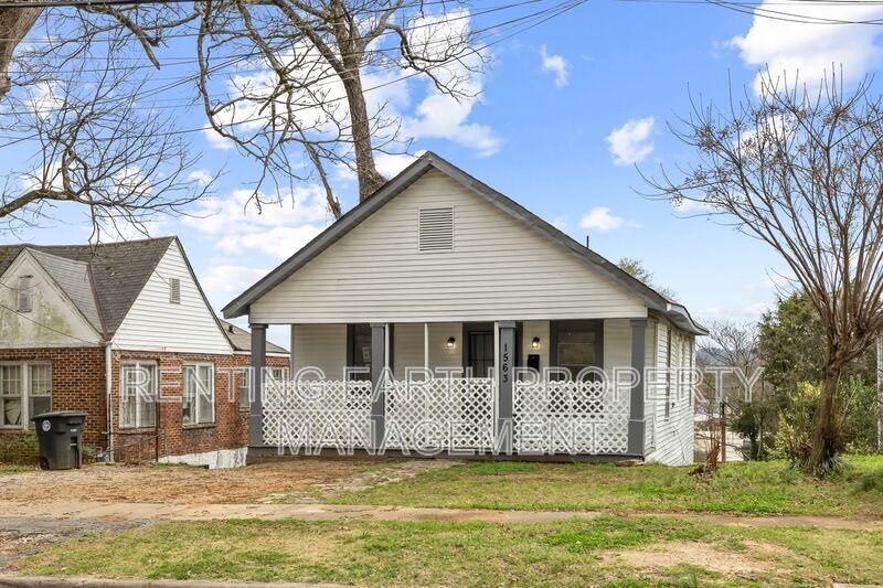 1563 Martin Ave - Photo 2 of 21