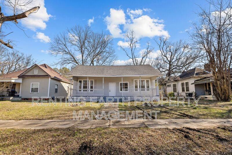 1217 Fulton Ave - Photo 2 of 20