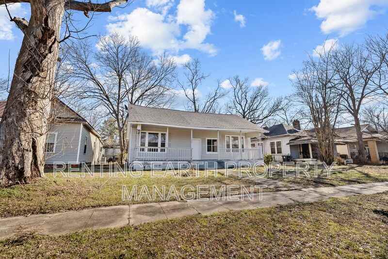 1217 Fulton Ave - Photo 4 of 20