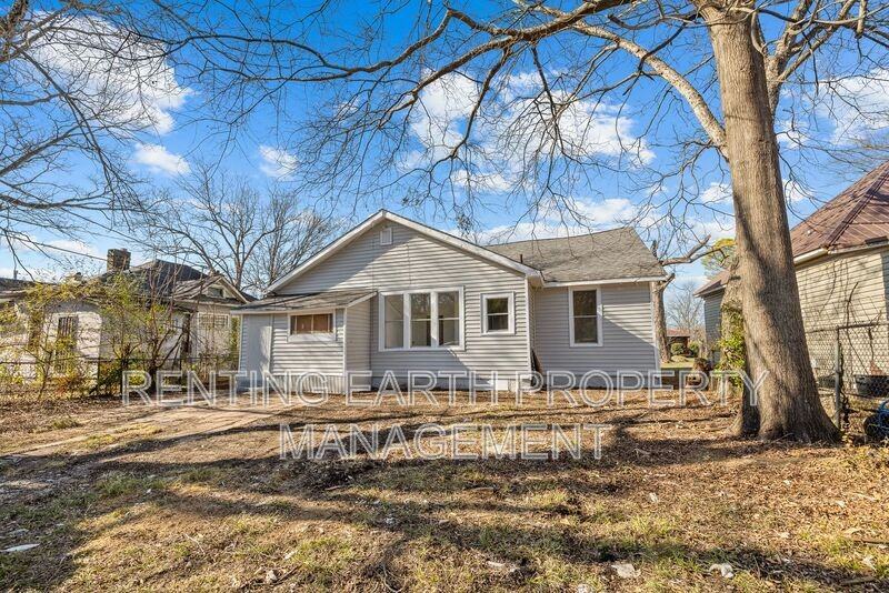 1217 Fulton Ave - Photo 5 of 20