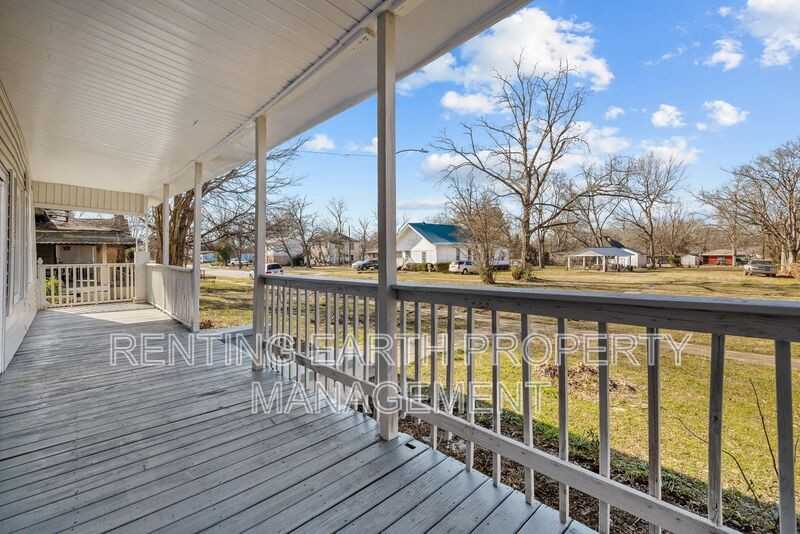1217 Fulton Ave - Photo 6 of 20