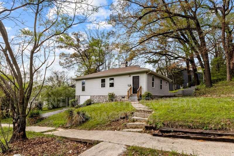 4212 50th Ave N - Photo 3 of 19