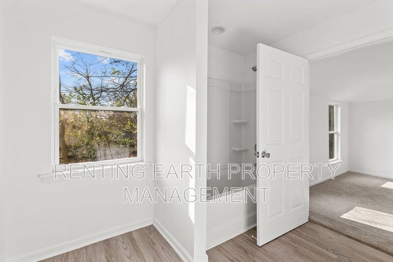 4212 50th Ave N - Photo 7 of 19