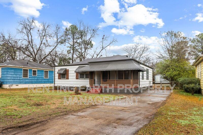 5717 Avenue O - Photo 3 of 18