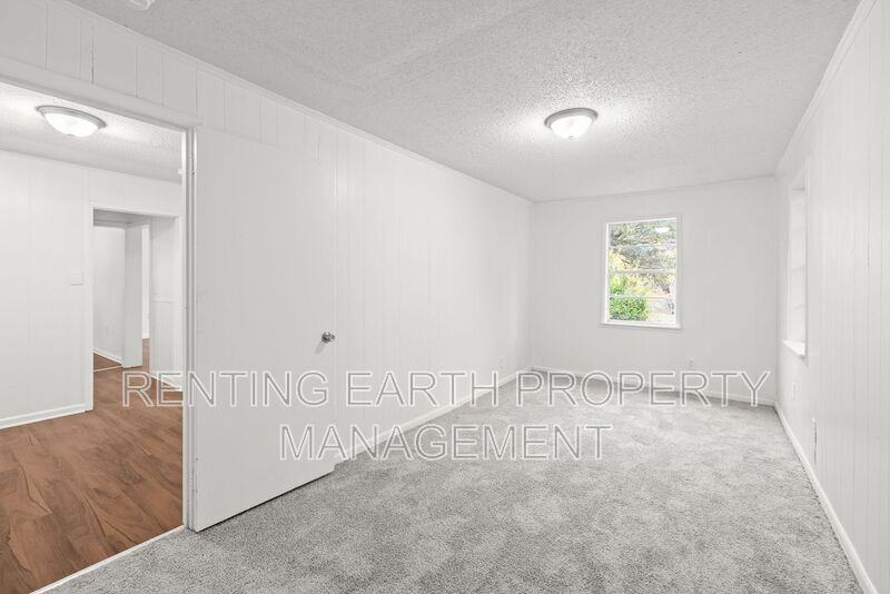 2113 Rambow Ave Sw - Photo 7 of 16
