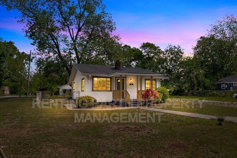 1929 15th St N - Photo 2 of 18