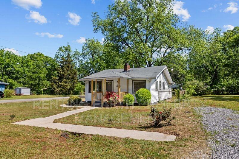 1929 15th St N - Photo 3 of 18