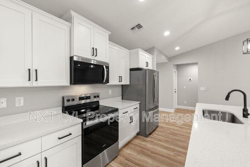 213 Nw 5th St - Photo 6 of 28