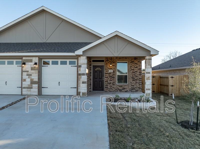 5200 Rose Garden Loop - Photo 5 of 27